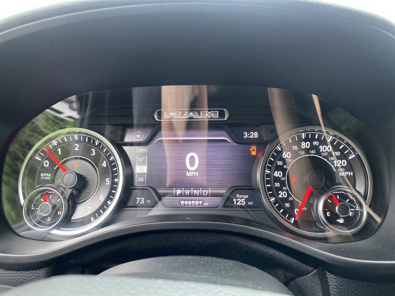 2020 RAM 1500 Laramie Crew Cab 4x4 5'7" Box