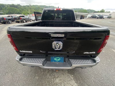 2020 RAM 1500 Laramie Crew Cab 4x4 5'7" Box