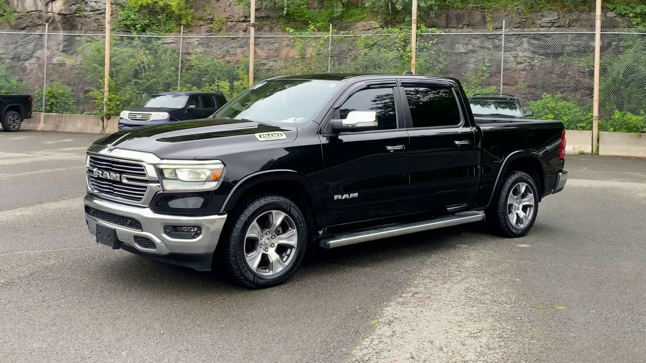 2020 RAM 1500 Laramie Crew Cab 4x4 5'7" Box