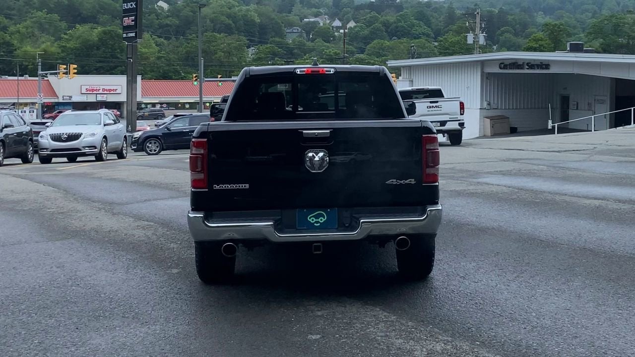 2020 RAM 1500 Laramie Crew Cab 4x4 5'7" Box