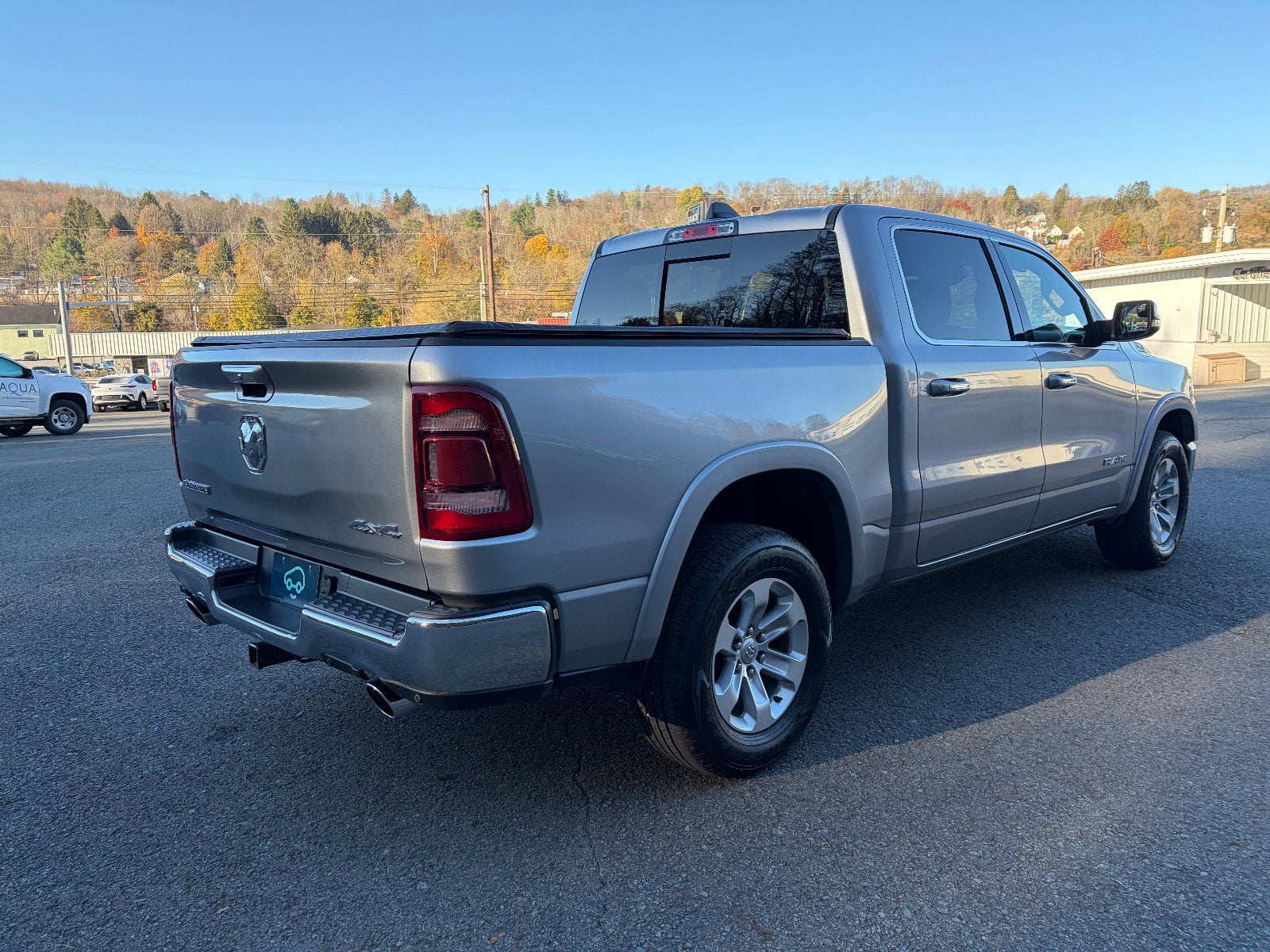 2022 RAM 1500 Laramie Crew Cab 4x4 5'7" Box