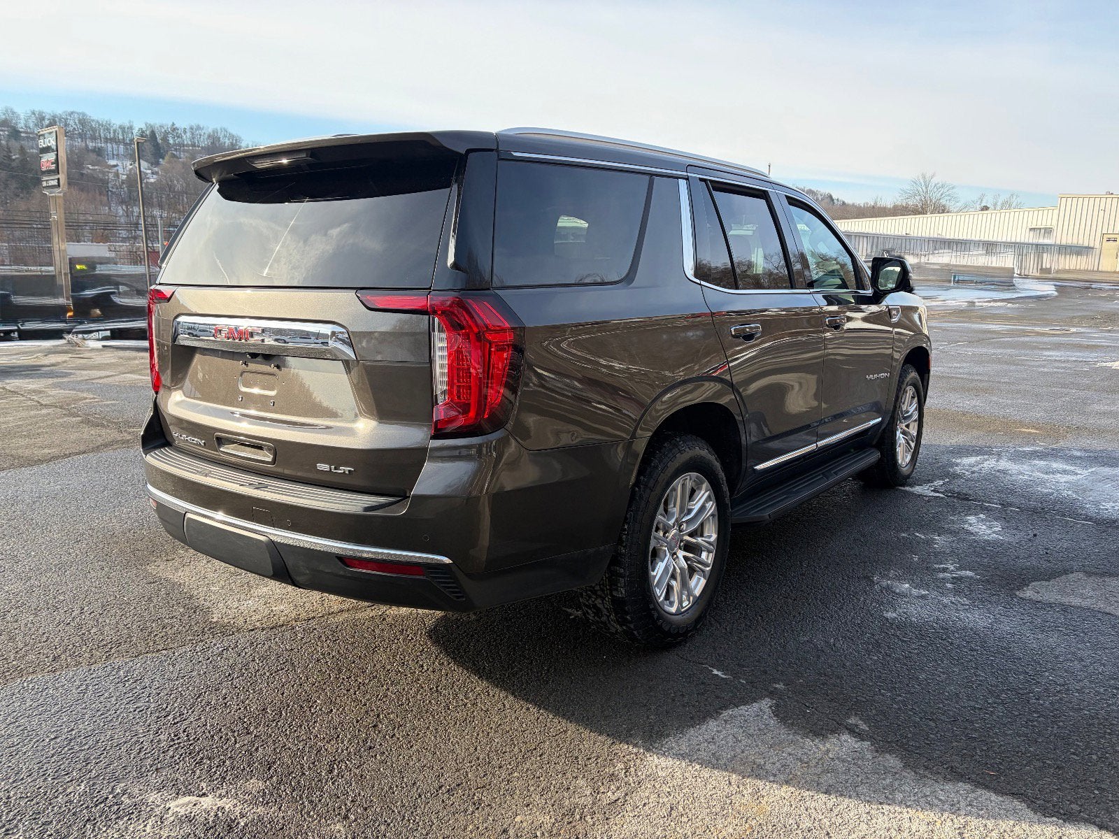 2021 GMC Yukon SLT