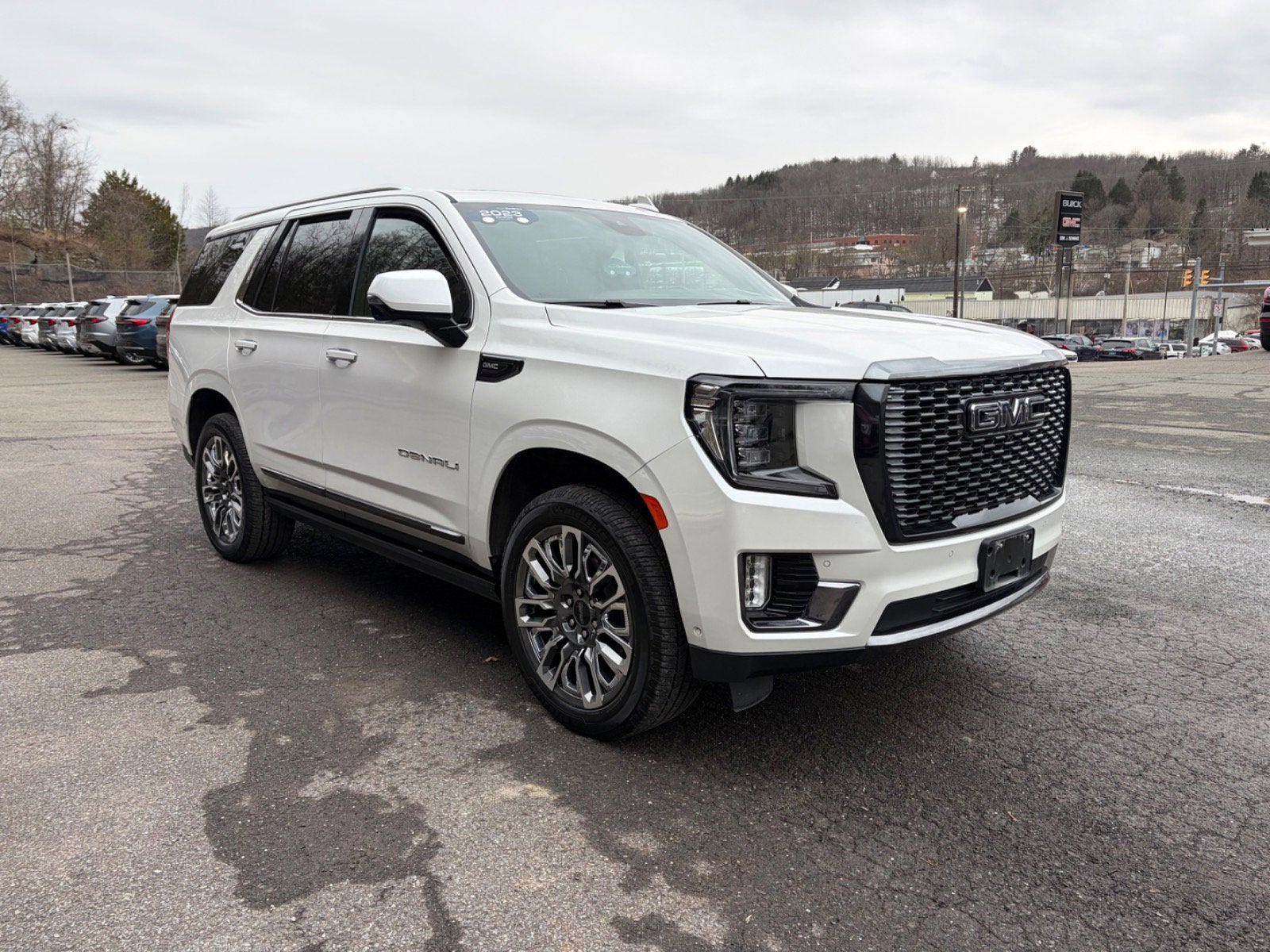 2023 GMC Yukon Denali Ultimate
