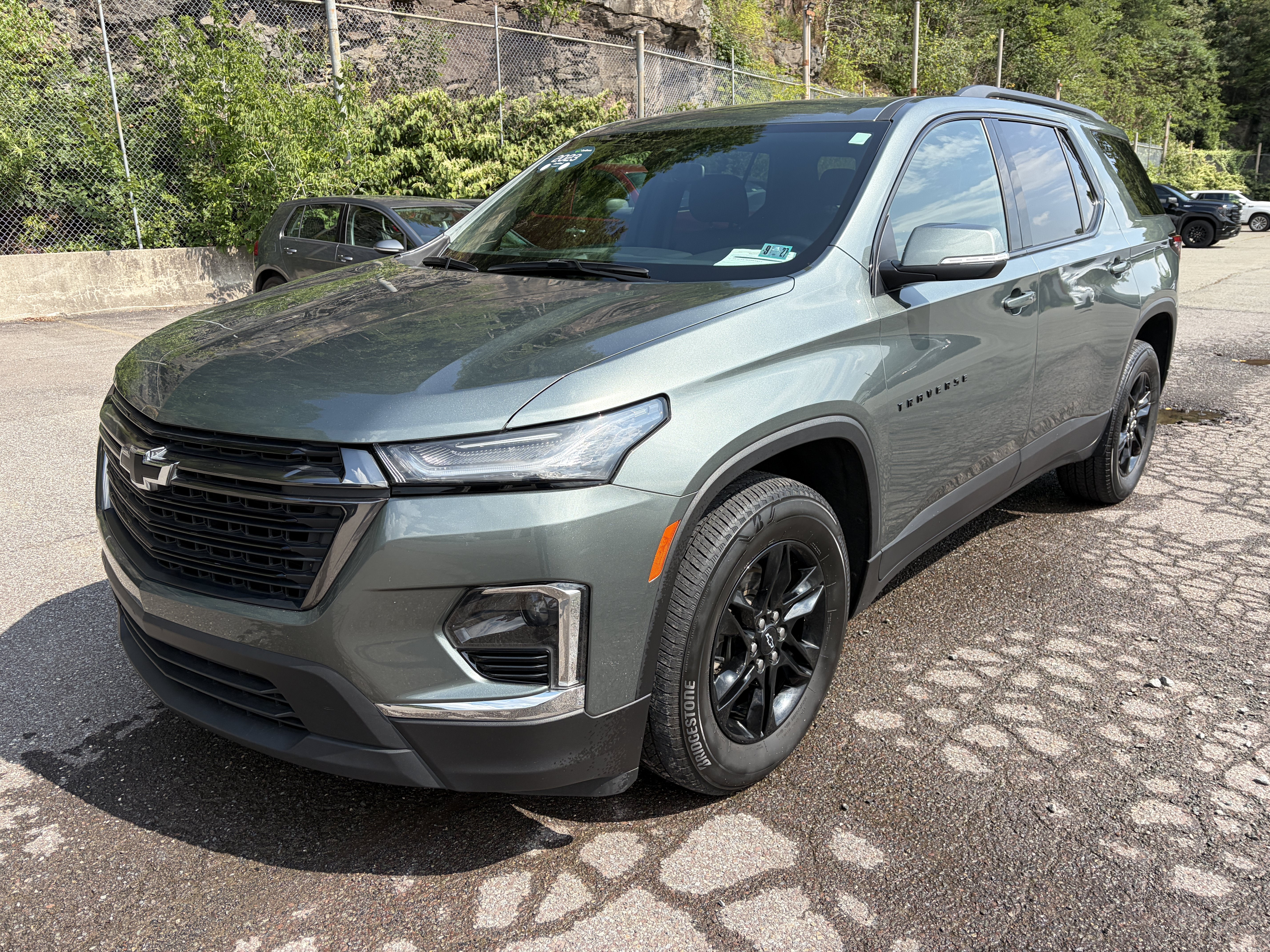 2023 Chevrolet Traverse LT Cloth