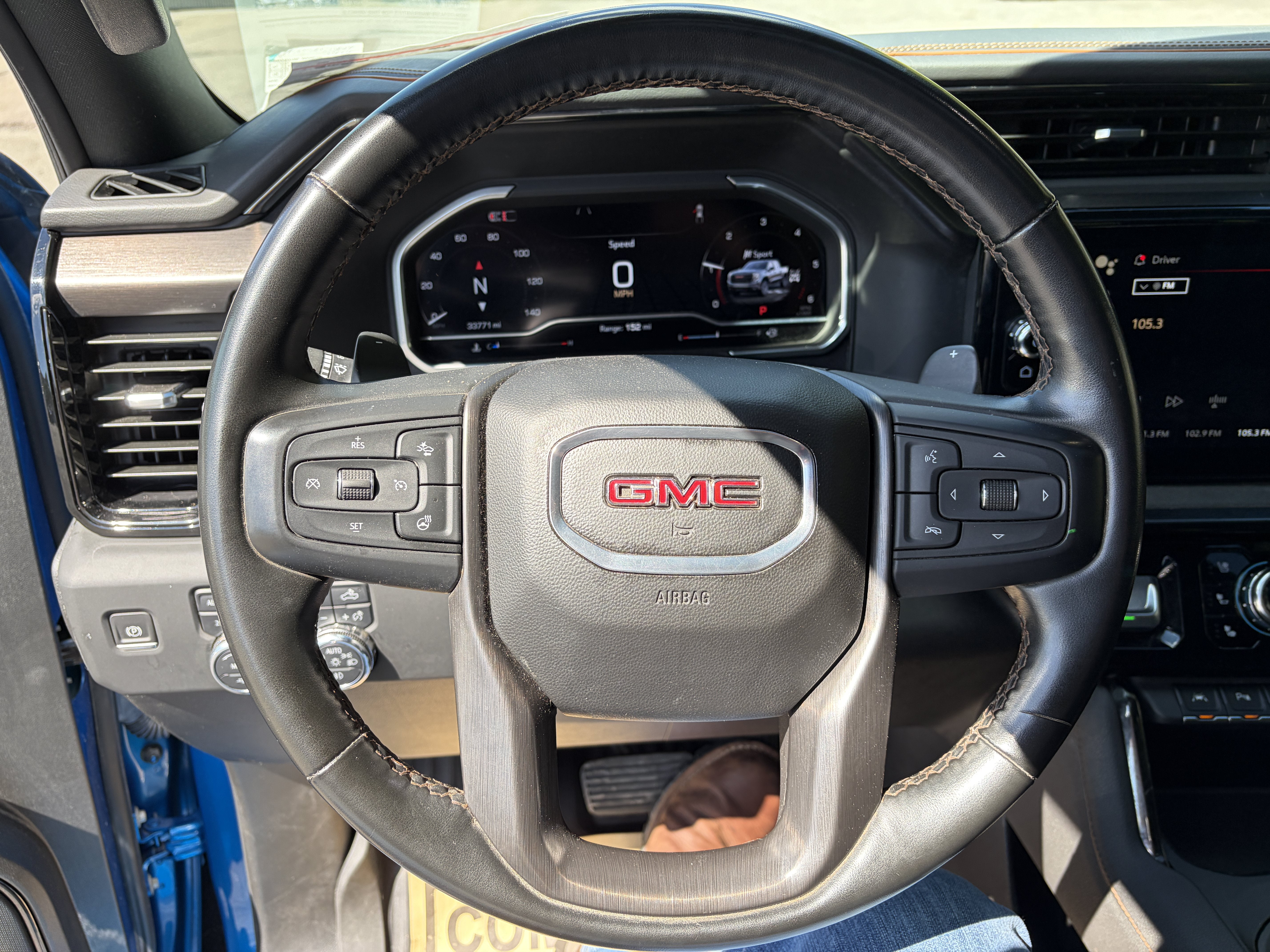 2024 GMC Sierra 1500 AT4
