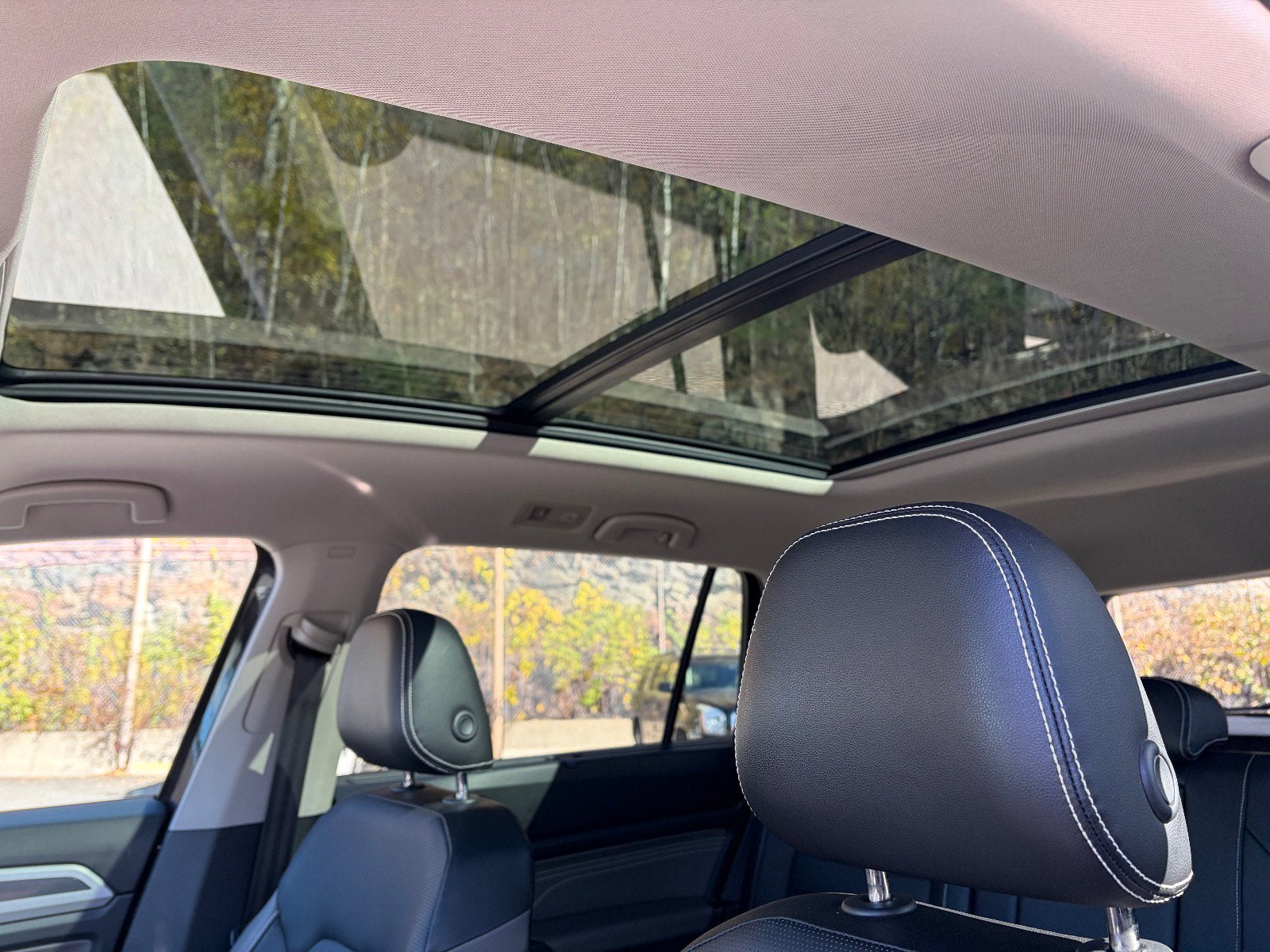 2023 Volkswagen Atlas 3.6L V6 SEL Premium R-Line