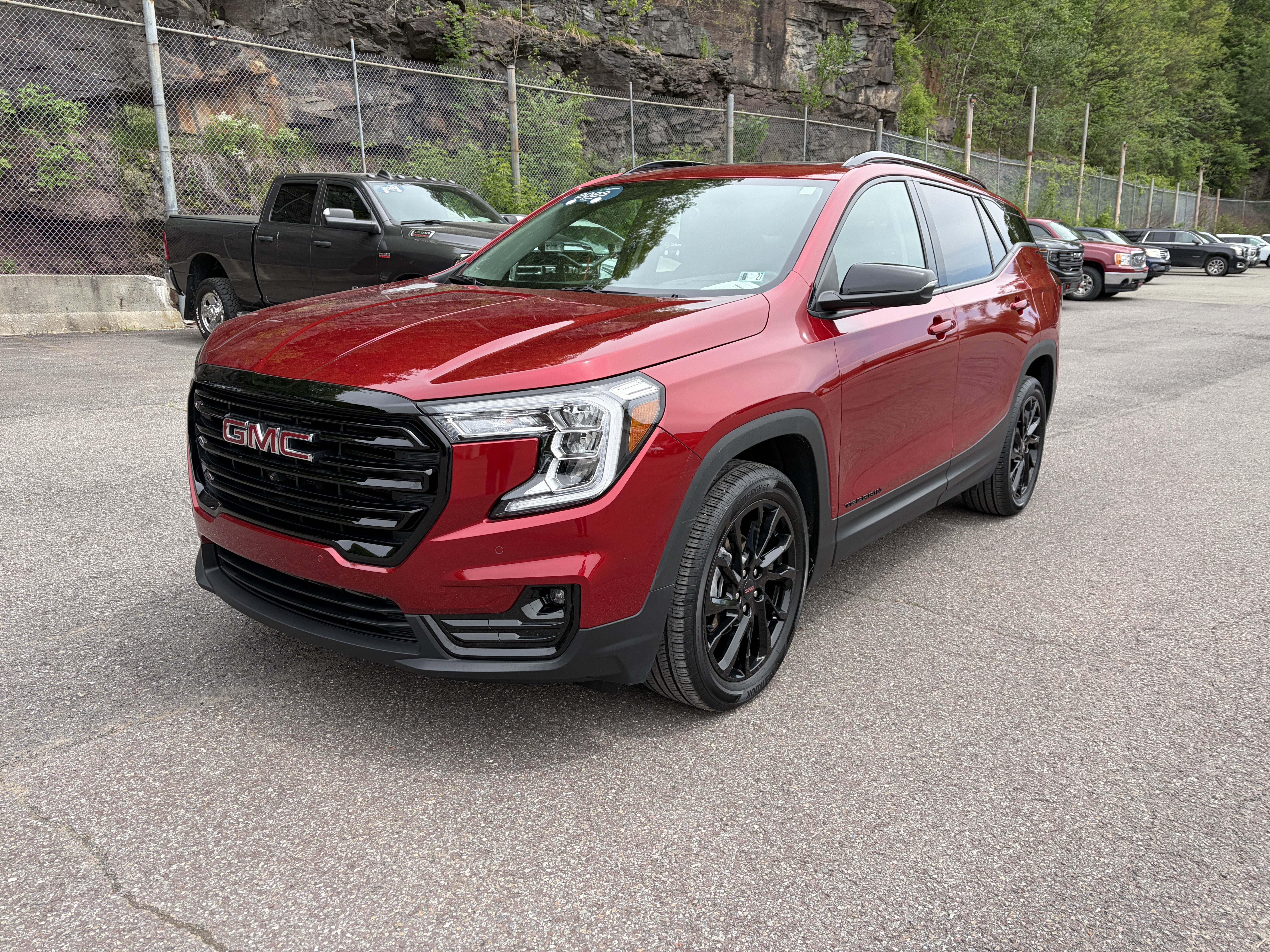 2023 GMC Terrain SLT AWD's photo