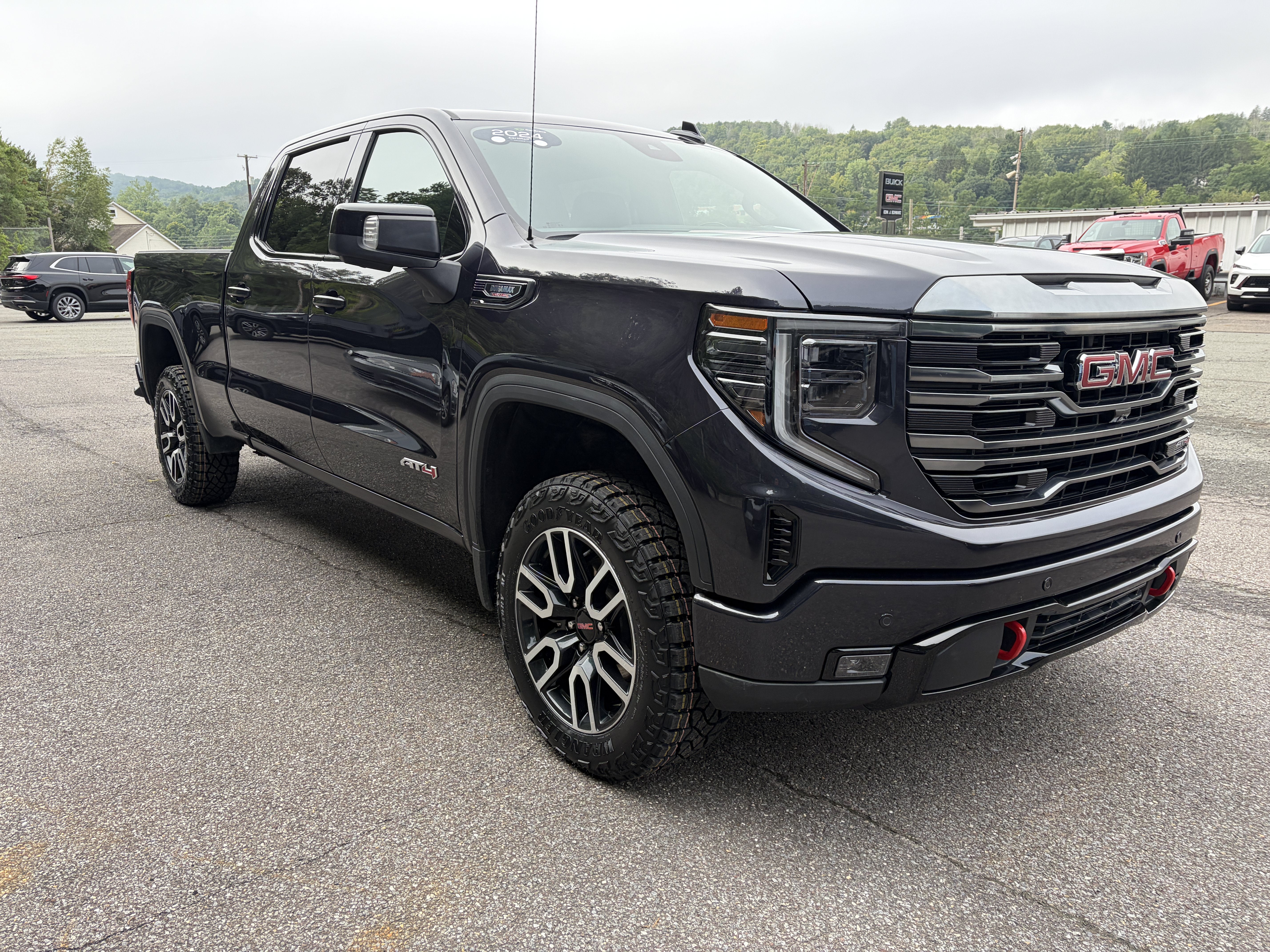 2024 GMC Sierra 1500 AT4