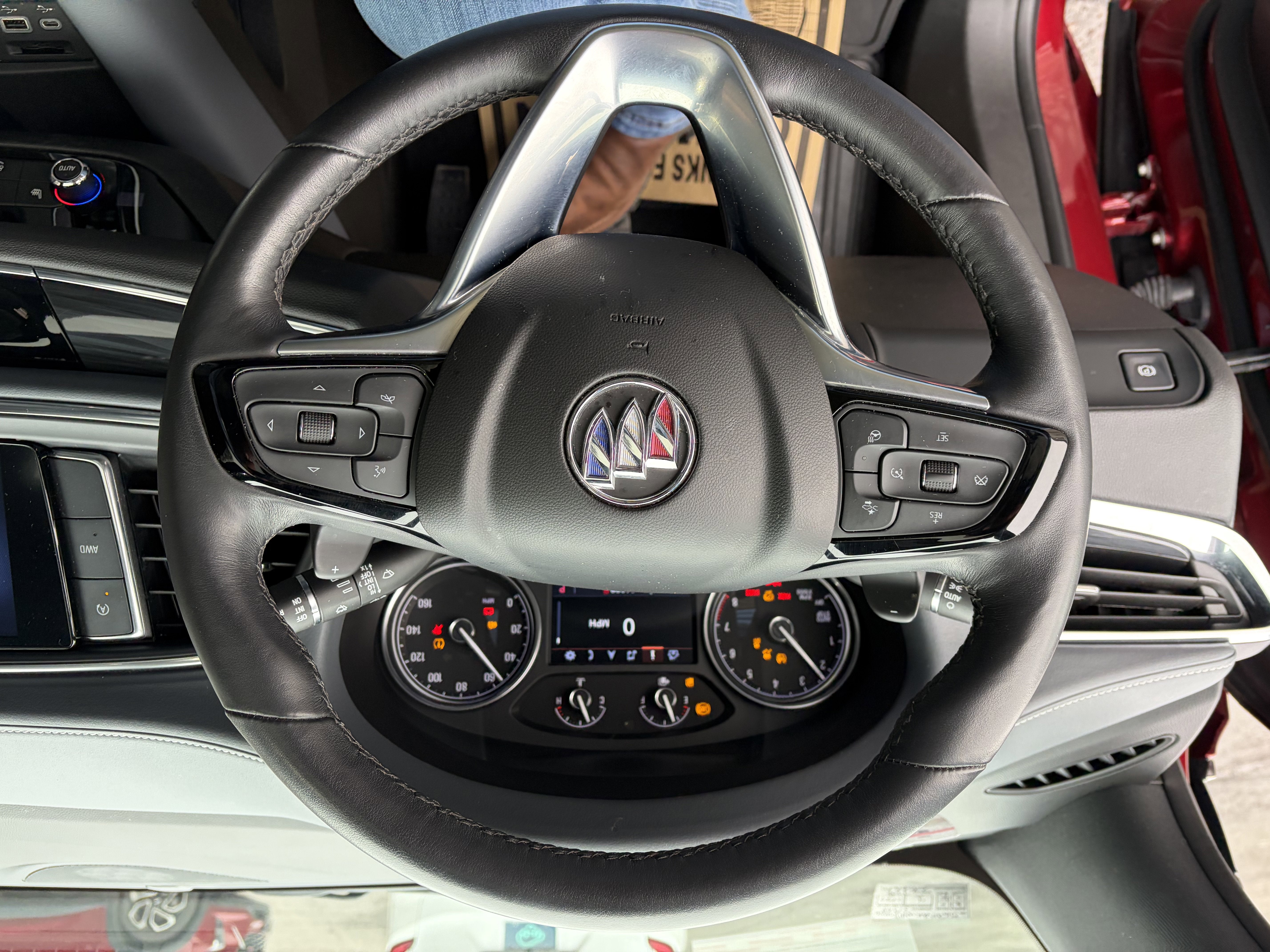 2023 Buick Enclave Essence