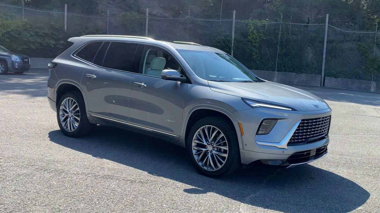 2026 Buick Enclave Avenir