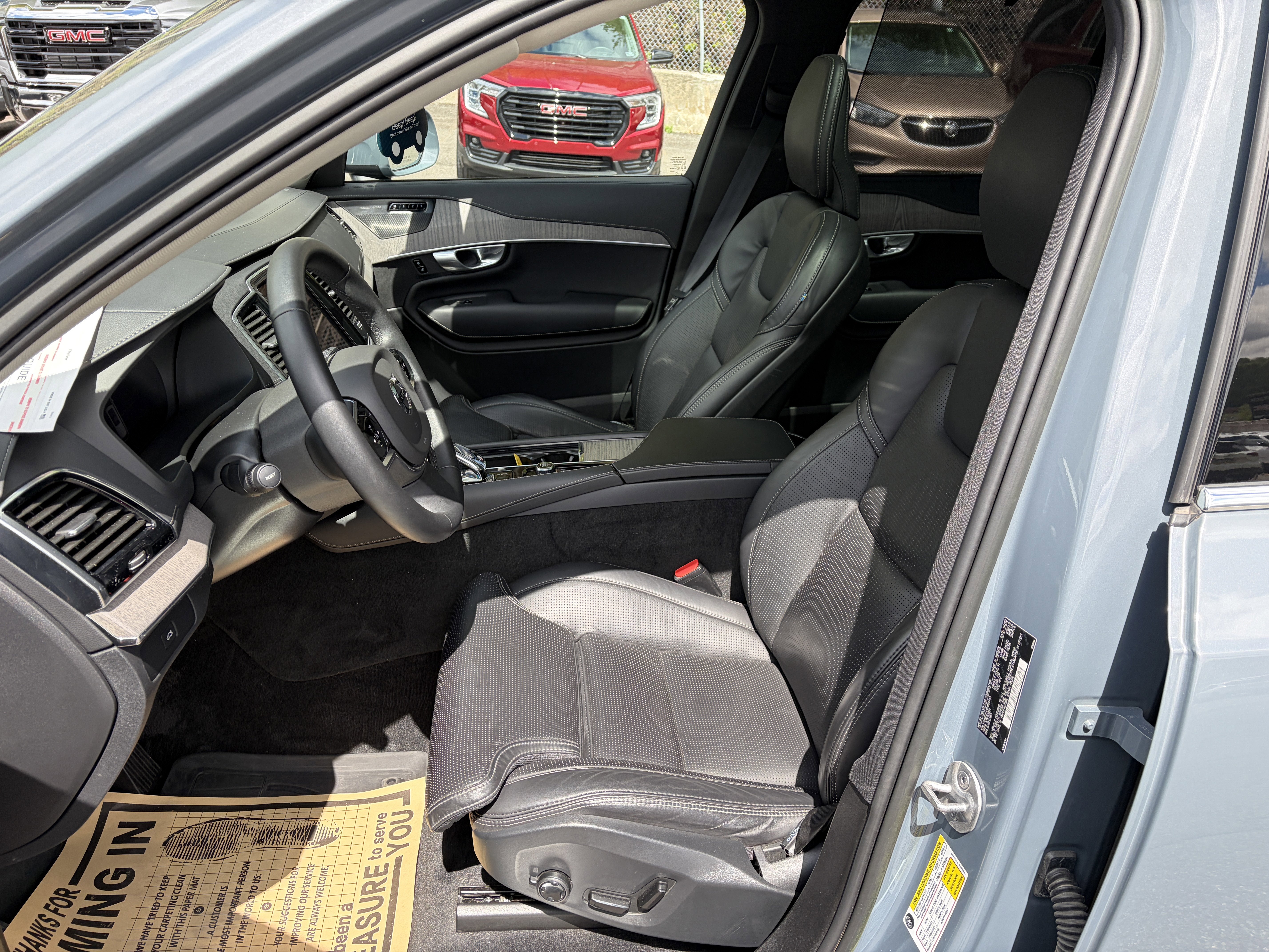 2023 Volvo XC90 B6 Ultimate 7-Seater